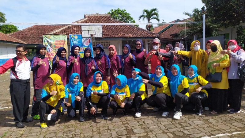Salah satu Sudut Kemeriahan Porsegur PGRI Cabang Mande