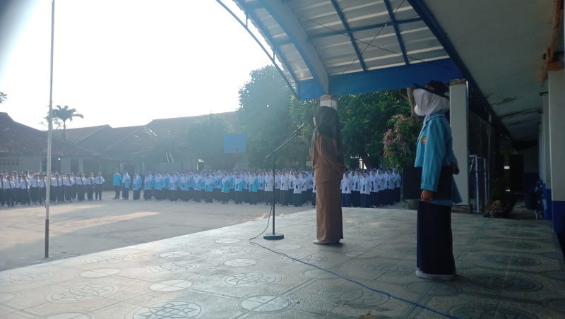 Amanat Bu Upi: Cerita Belalang yang Memotivasi