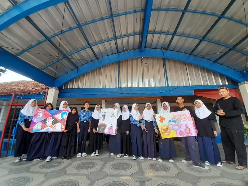 Kamis Pagi Readathon Seni di SMPN 1 Mande