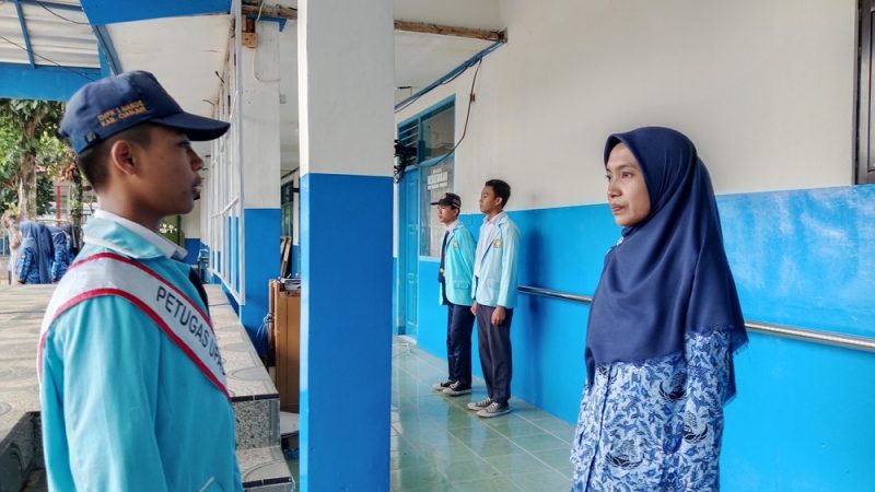 Upacara Bendera SMPN 1 Mande: Mengenang Hari Pahlawan dengan Semangat Teladan